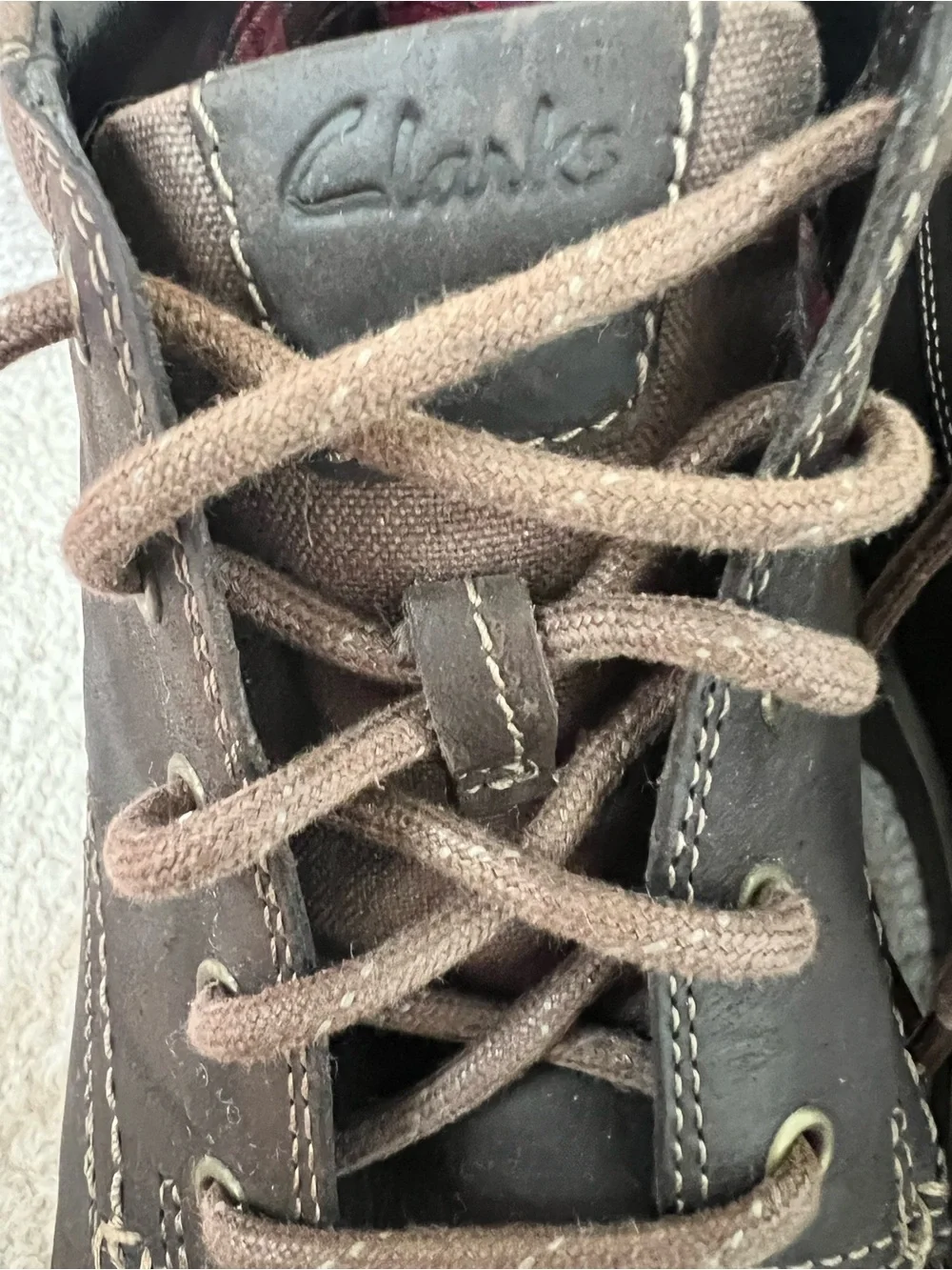 Clarks Men's Dark Brown Leather Chukka Boots w/ Tan Laces 10.5 Utility Workwear